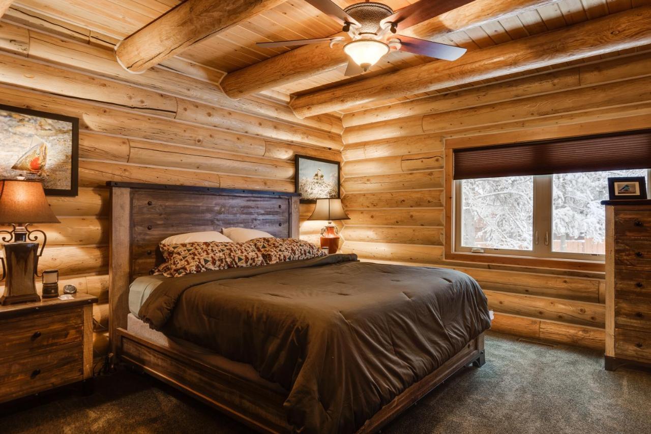 Lumberjack Lodge By Kabino Hot Tub Fire Pit Satellite Wifi Grill Large Porch آيلاند بارك المظهر الخارجي الصورة