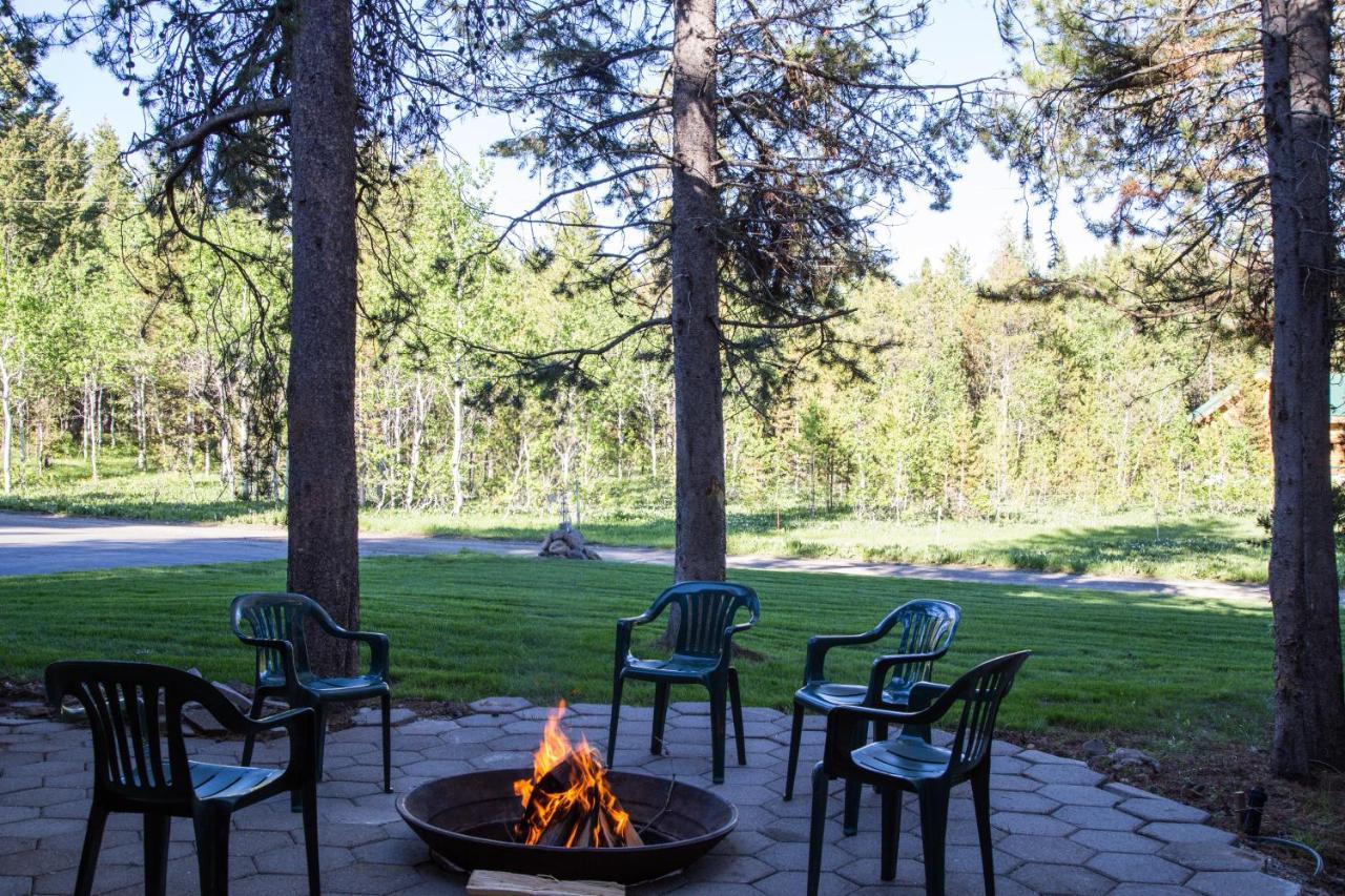 Lumberjack Lodge By Kabino Hot Tub Fire Pit Satellite Wifi Grill Large Porch آيلاند بارك المظهر الخارجي الصورة