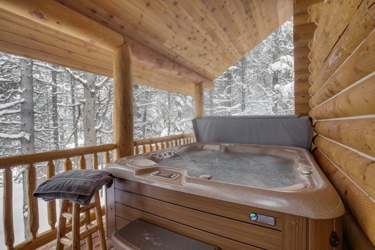 Lumberjack Lodge By Kabino Hot Tub Fire Pit Satellite Wifi Grill Large Porch آيلاند بارك المظهر الخارجي الصورة