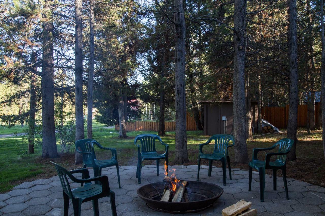 Lumberjack Lodge By Kabino Hot Tub Fire Pit Satellite Wifi Grill Large Porch آيلاند بارك المظهر الخارجي الصورة